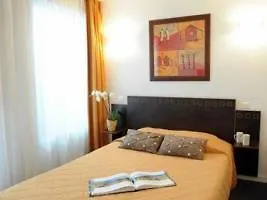 Adagio Access Jolimont 3*