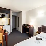 Adagio Access Jolimont