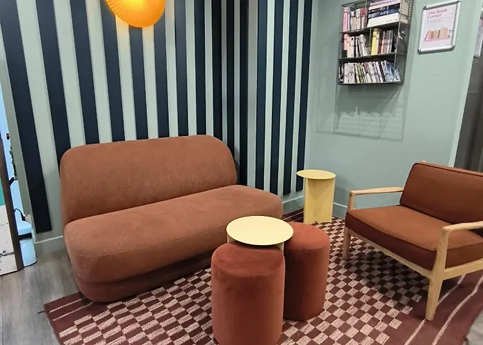 Adagio Access Jolimont 3*