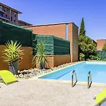 Adagio Access Jolimont 3*